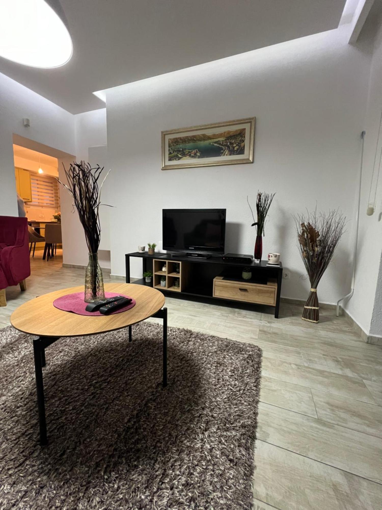 Apartman Nadja Kotor Exterior foto